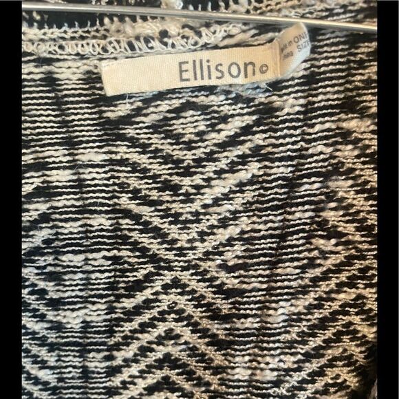 Ellison cream & black cardigan sweater sz One sz - Picture 4 of 4